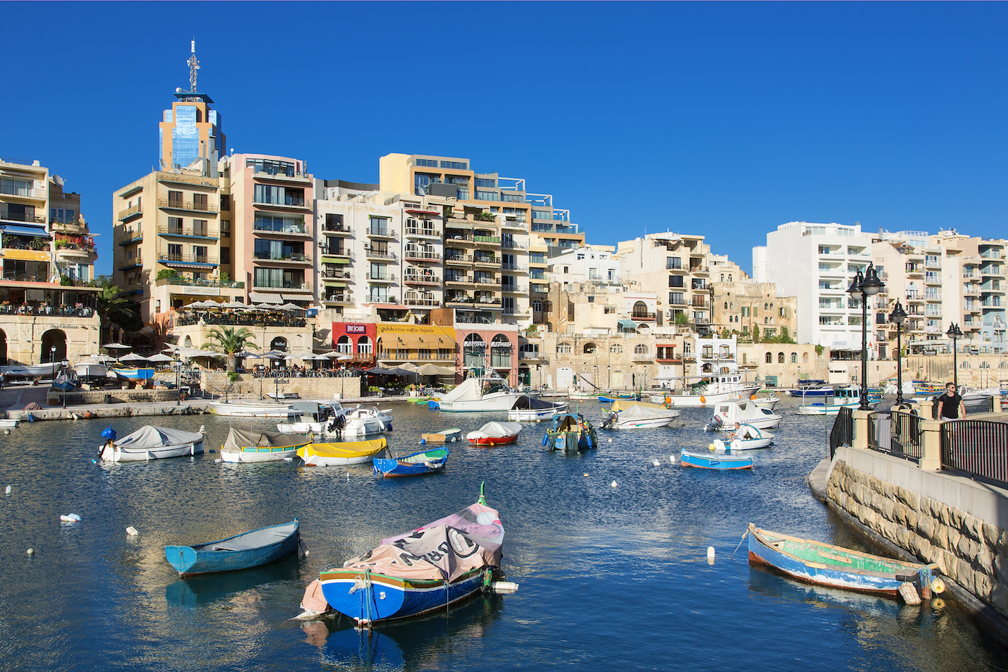 紀元前5000年頃からの歴史を持つという街とヨーロッパでも人気のリゾートと２つの顔を持つマルタ。