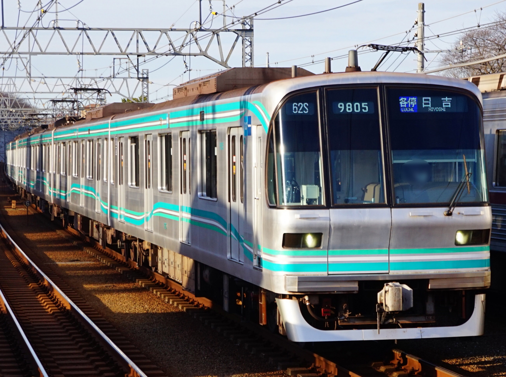 2000年8月に誕生した東急目黒線。かつては、東急のなかでもローカルな雰囲気だったが、いまは都営地下鉄三田線や東京メトロ南北線と直通する利便性の高い路線になった。