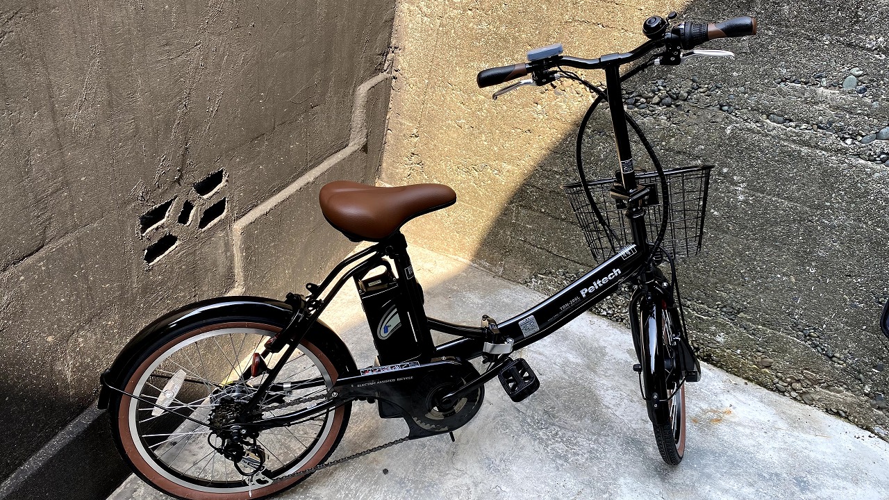 入居者にプレゼントした電動自転車。地元に勤務しているそうで、重宝に使っているようだ