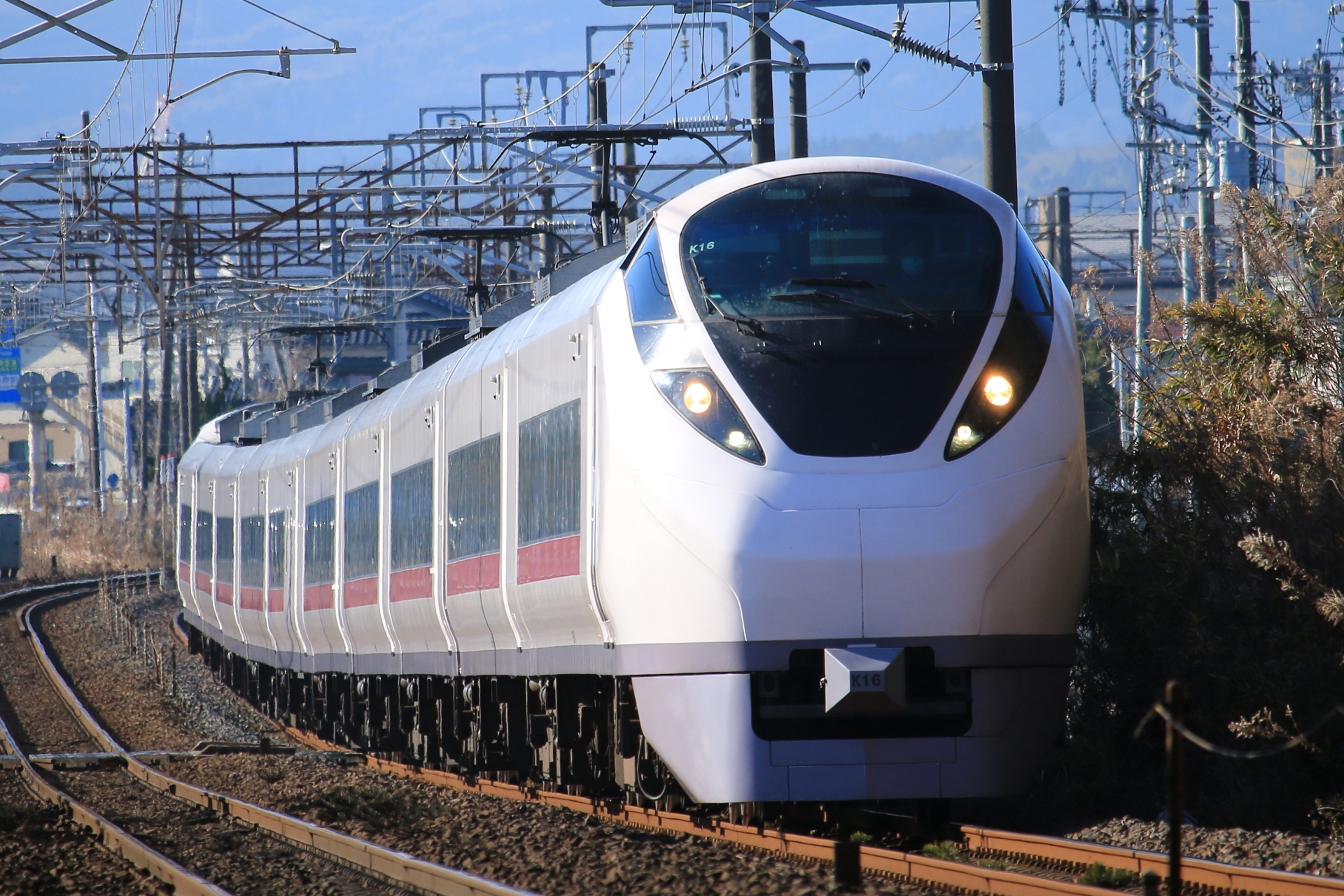 列車の運行計画である「ダイヤ」。人の流れの変化が大きい3月に全国一斉で行うケースがほとんどだ。画像はＪＲ東日本の常磐線特急「ひたち号」。