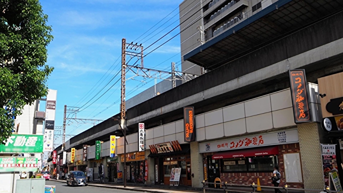 亀有駅付近の高架下商業施設