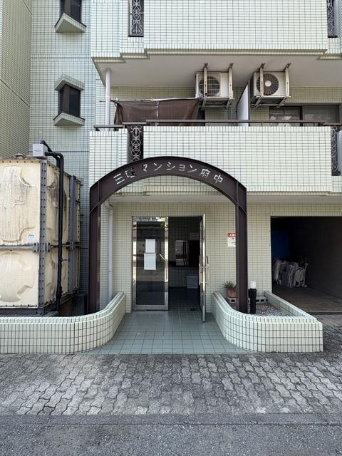 apartment 三好町3丁目