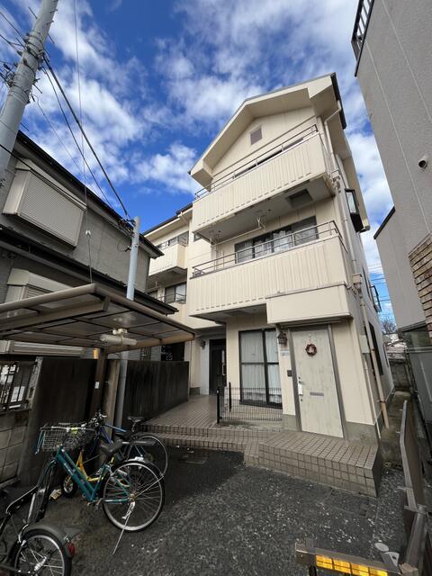 apartment 本中山1丁目