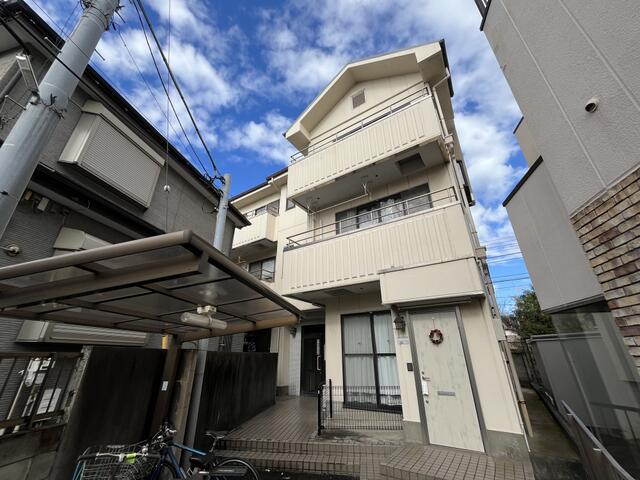 apartment 本中山1丁目