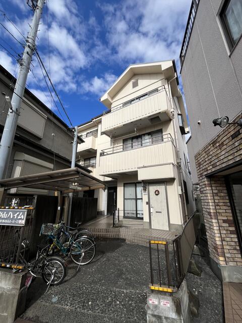 apartment 本中山1丁目